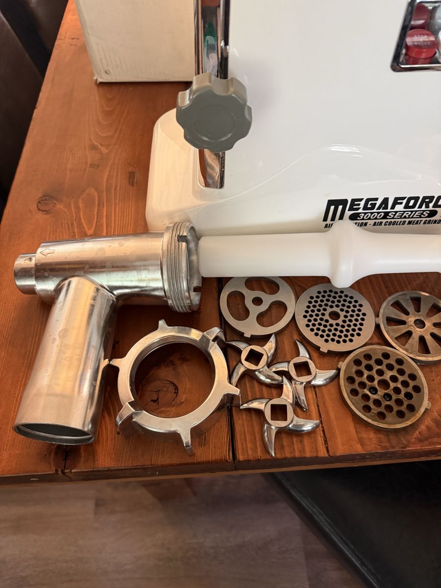Main image 3