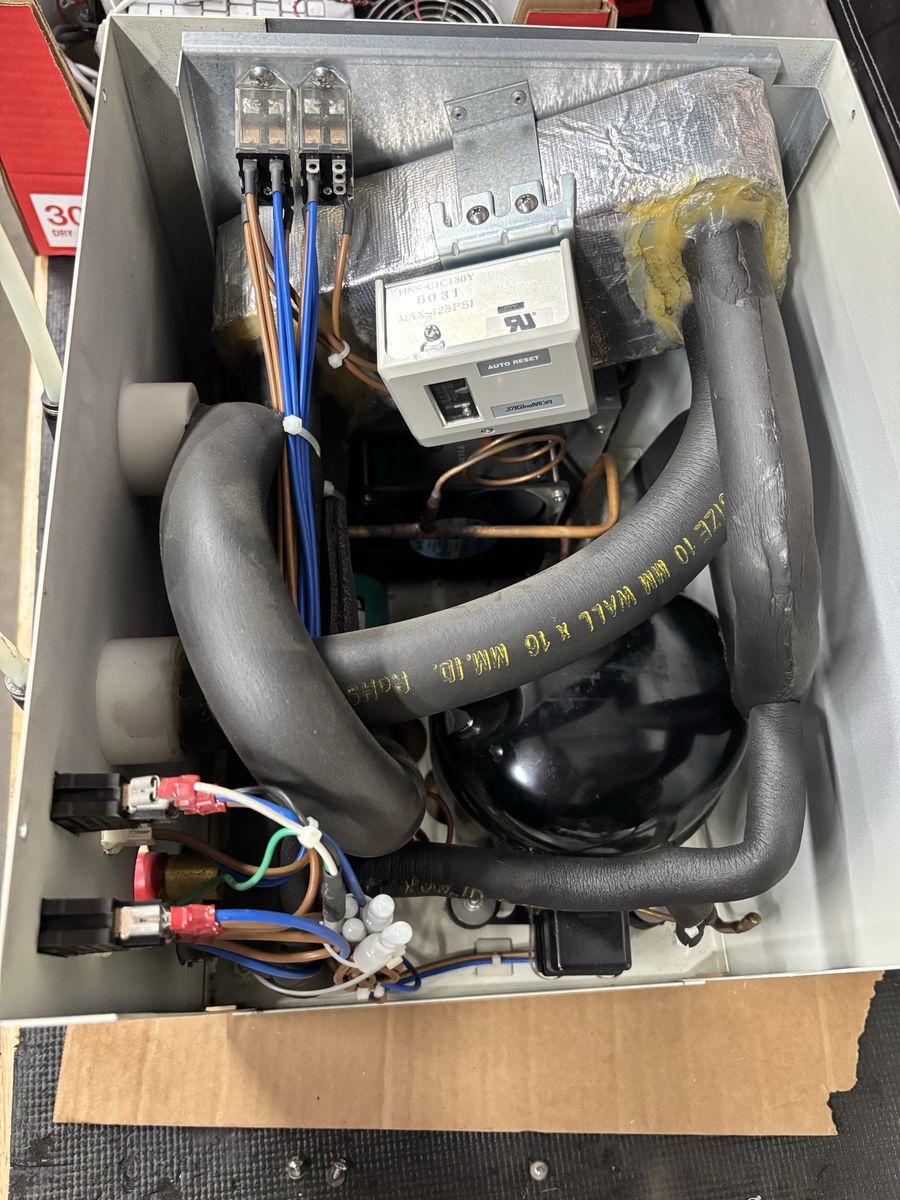 Main image 7