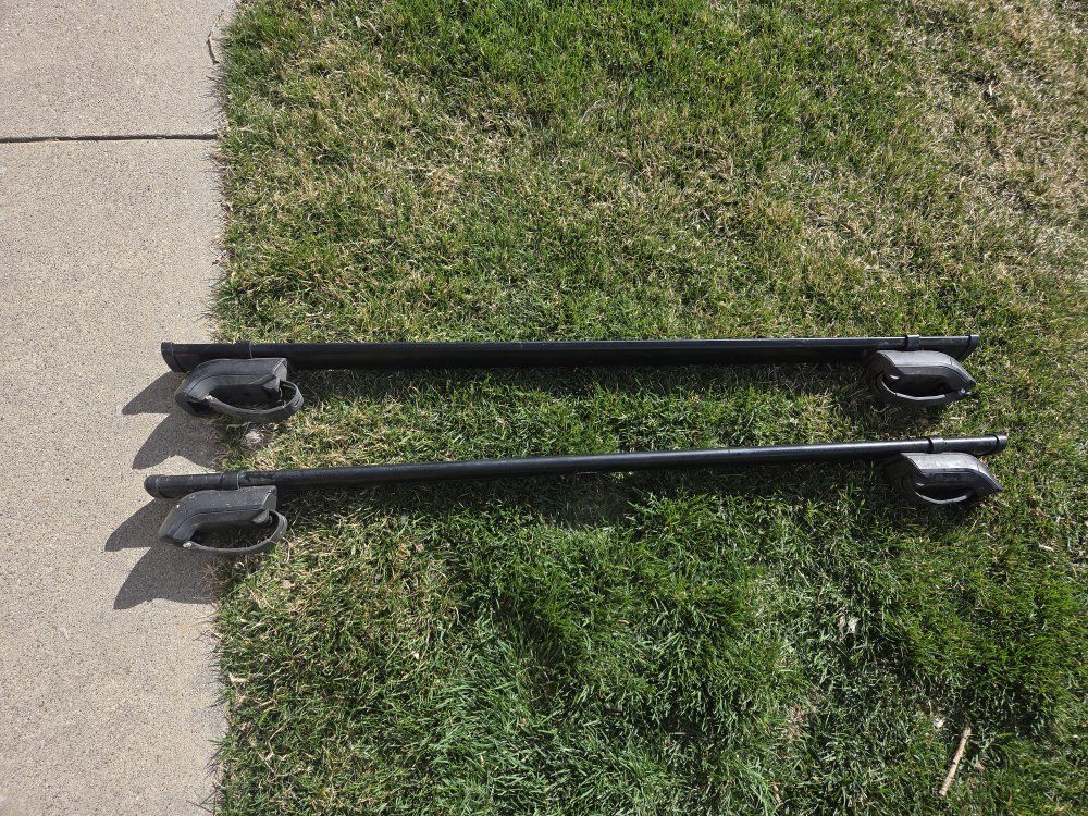 Yakima 50" Core Bars & Yakima Timberline Towers