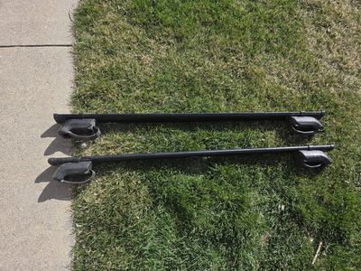 Yakima 50" Core Bars & Yakima Timberline Towers