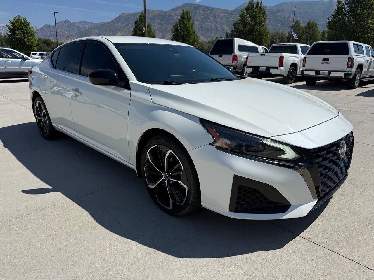 2023 Nissan Altima 2.5 SR