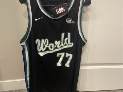 Nike basketball jersey, Luka Dončić #77 'Team World' Rising Stars Game jersey 52