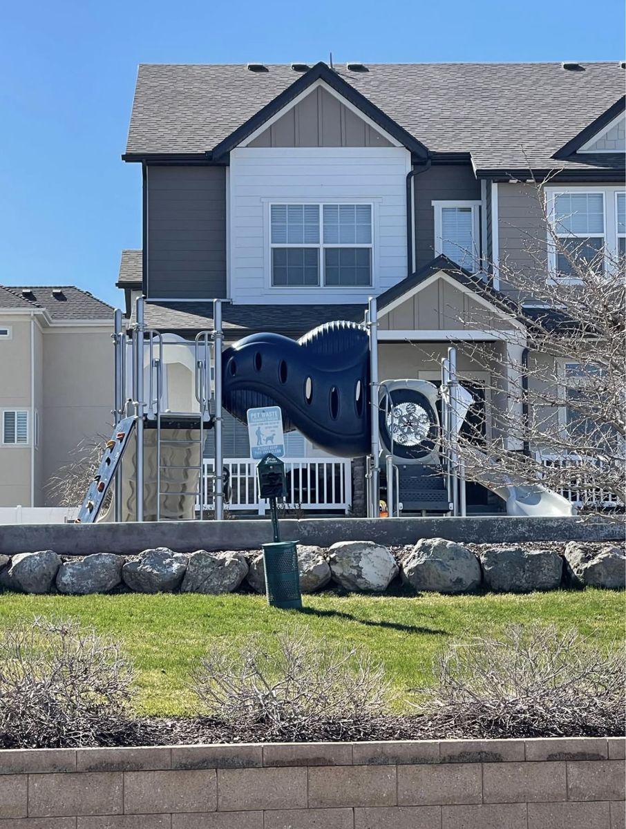 Main image 12