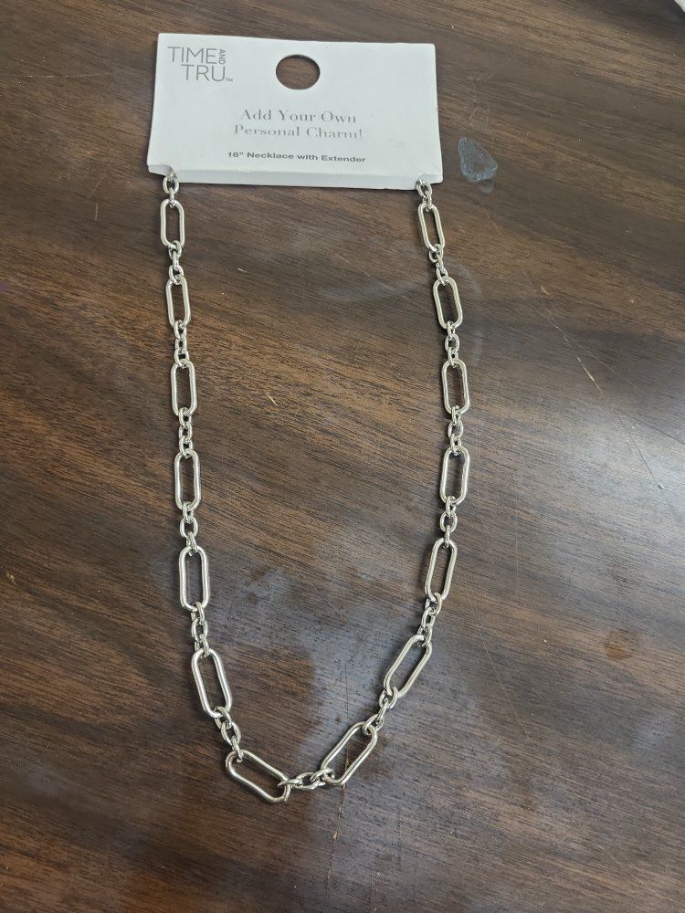 TIME AND TRU 16" Silver Tone Oval Link Necklace with Extender - New with Tag