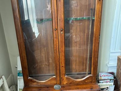Gun cabinet