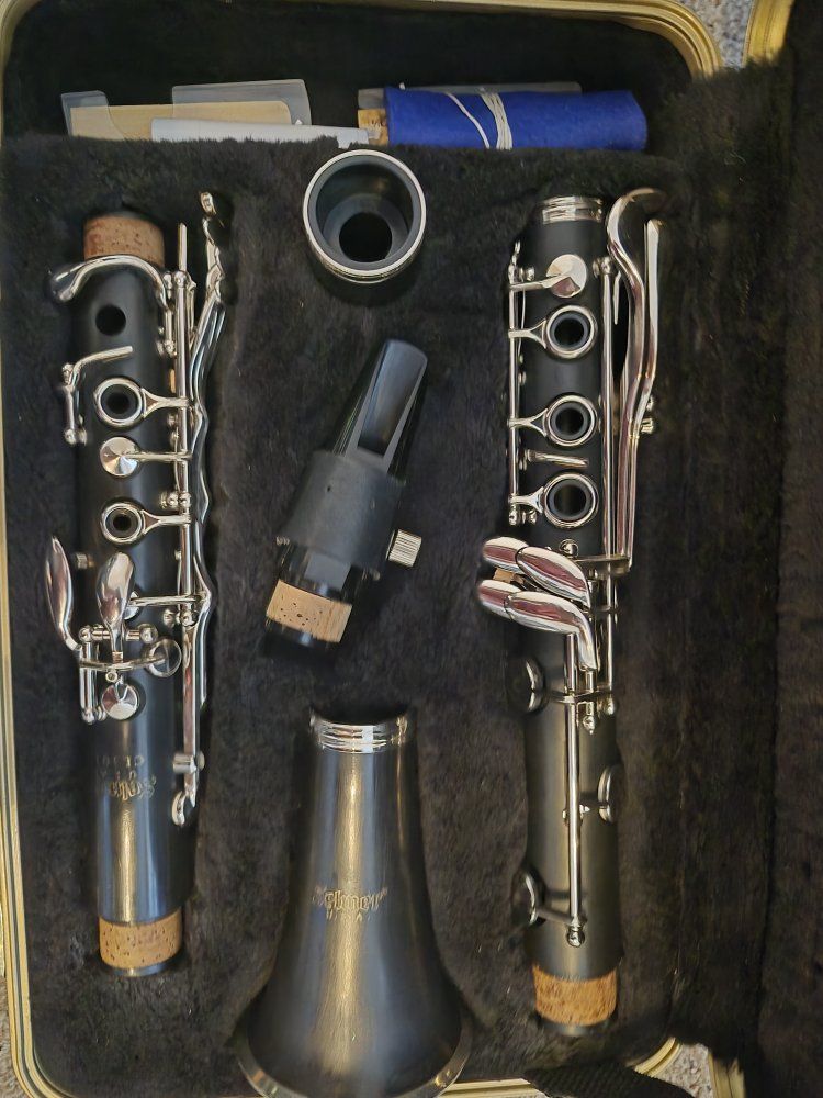 Selmer Clarinet with Warranty