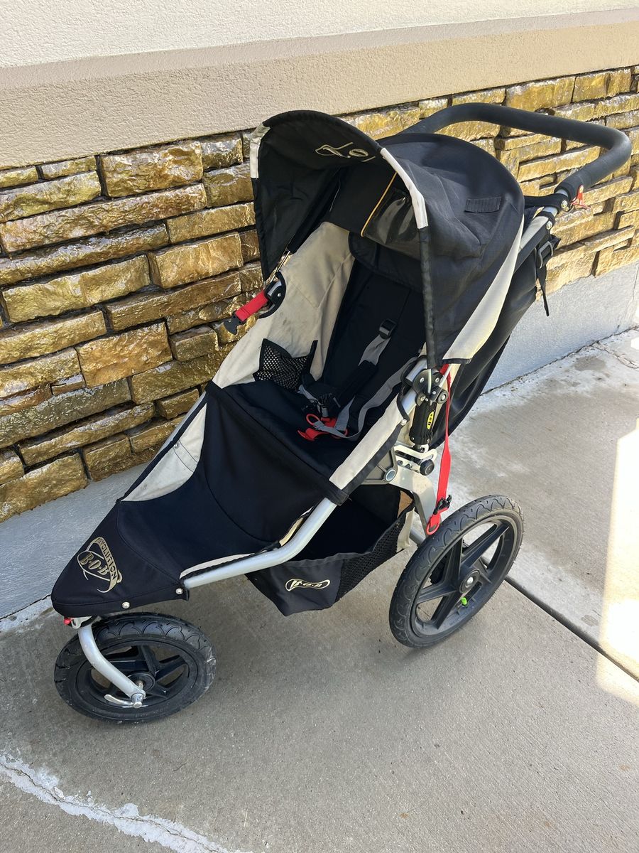 B.O.B revolution kids jogging stroller BOB