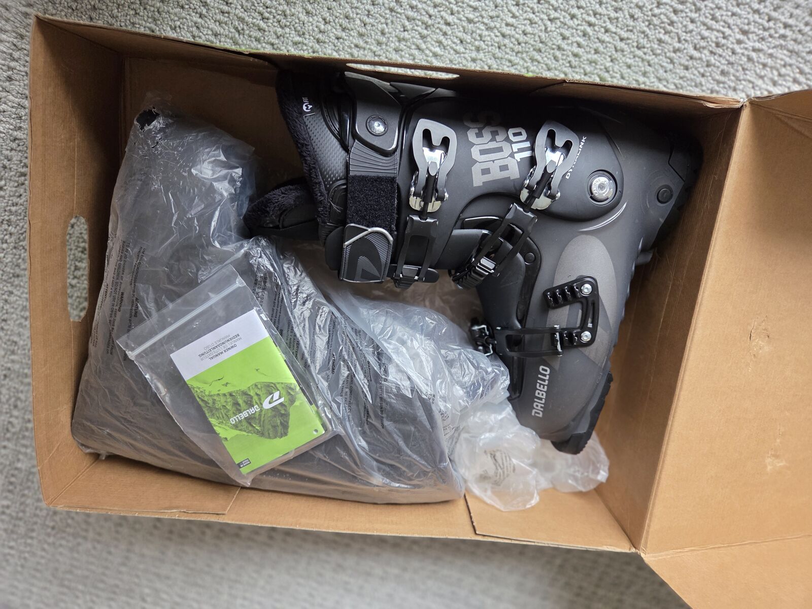 Dalbello Boss 110 Ski Boots, 28.5