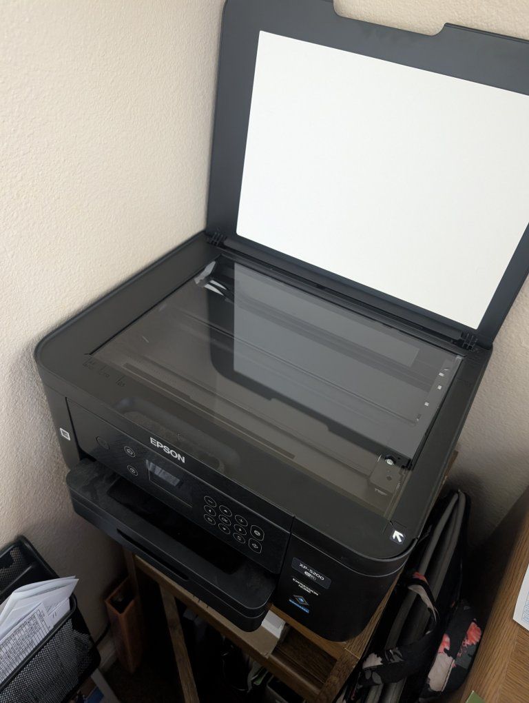 Main image 4