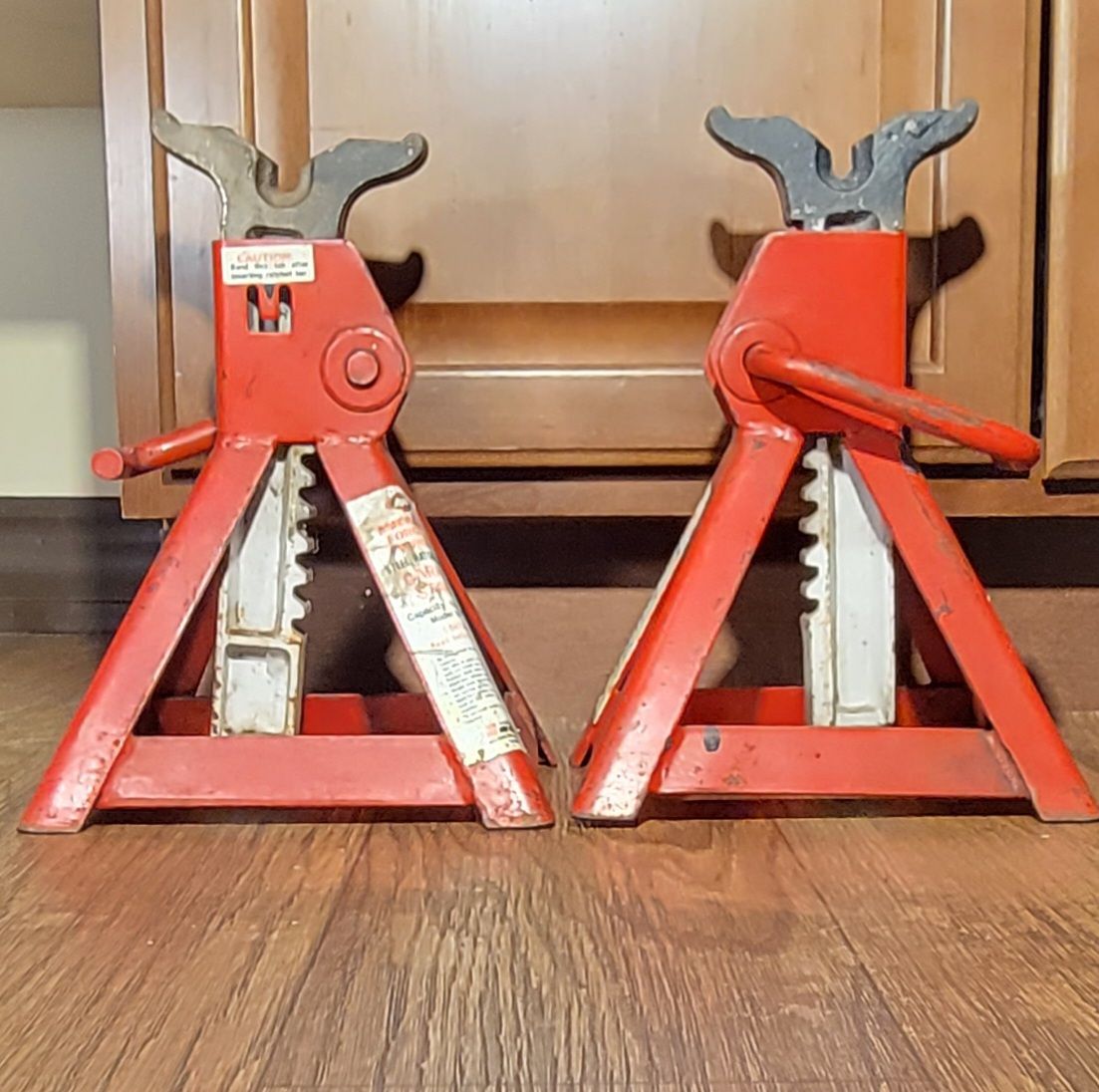 AFF Ratchet Type Jack Stands, 3 Ton (6,000 Lbs) Capacity, 1 Pair