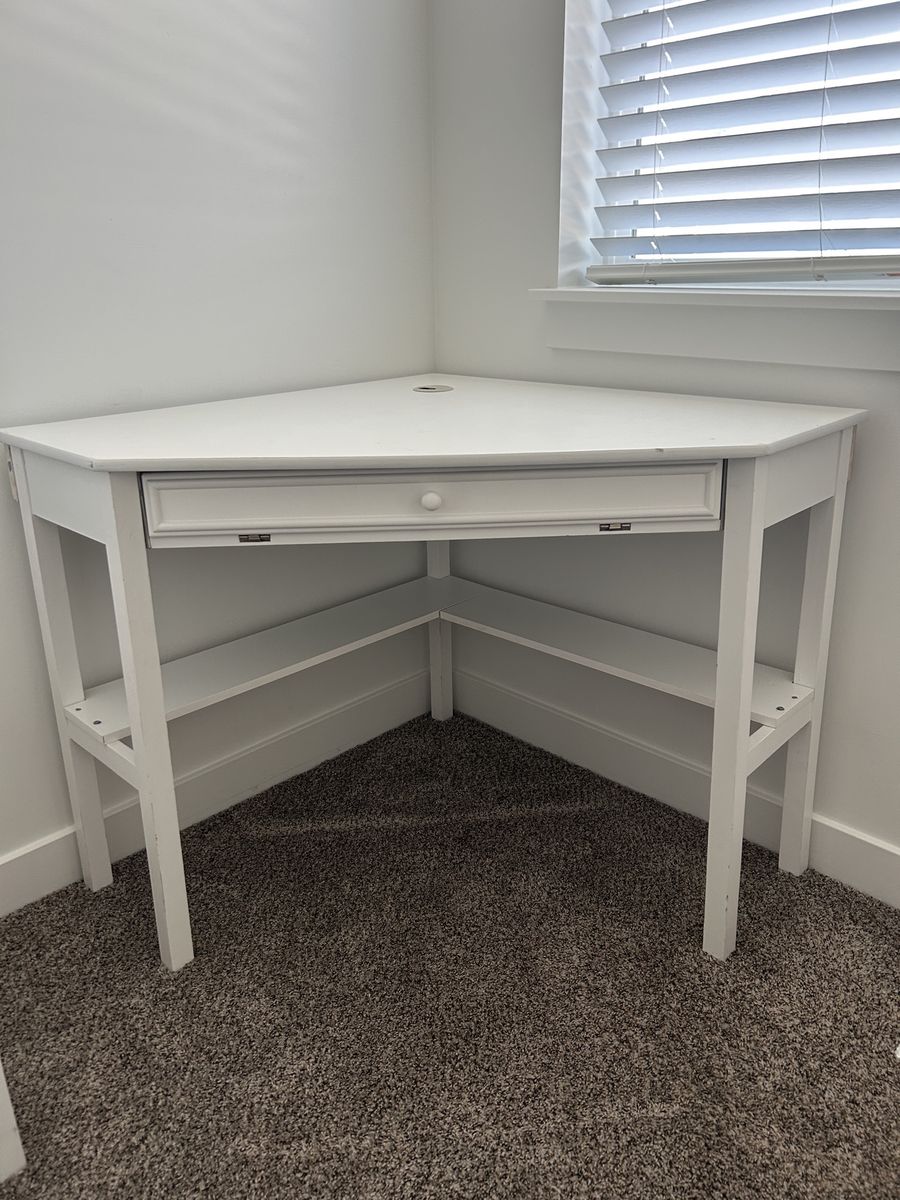 White Corner Desk with Keyboard Tray and Storage, Space-Saving Design