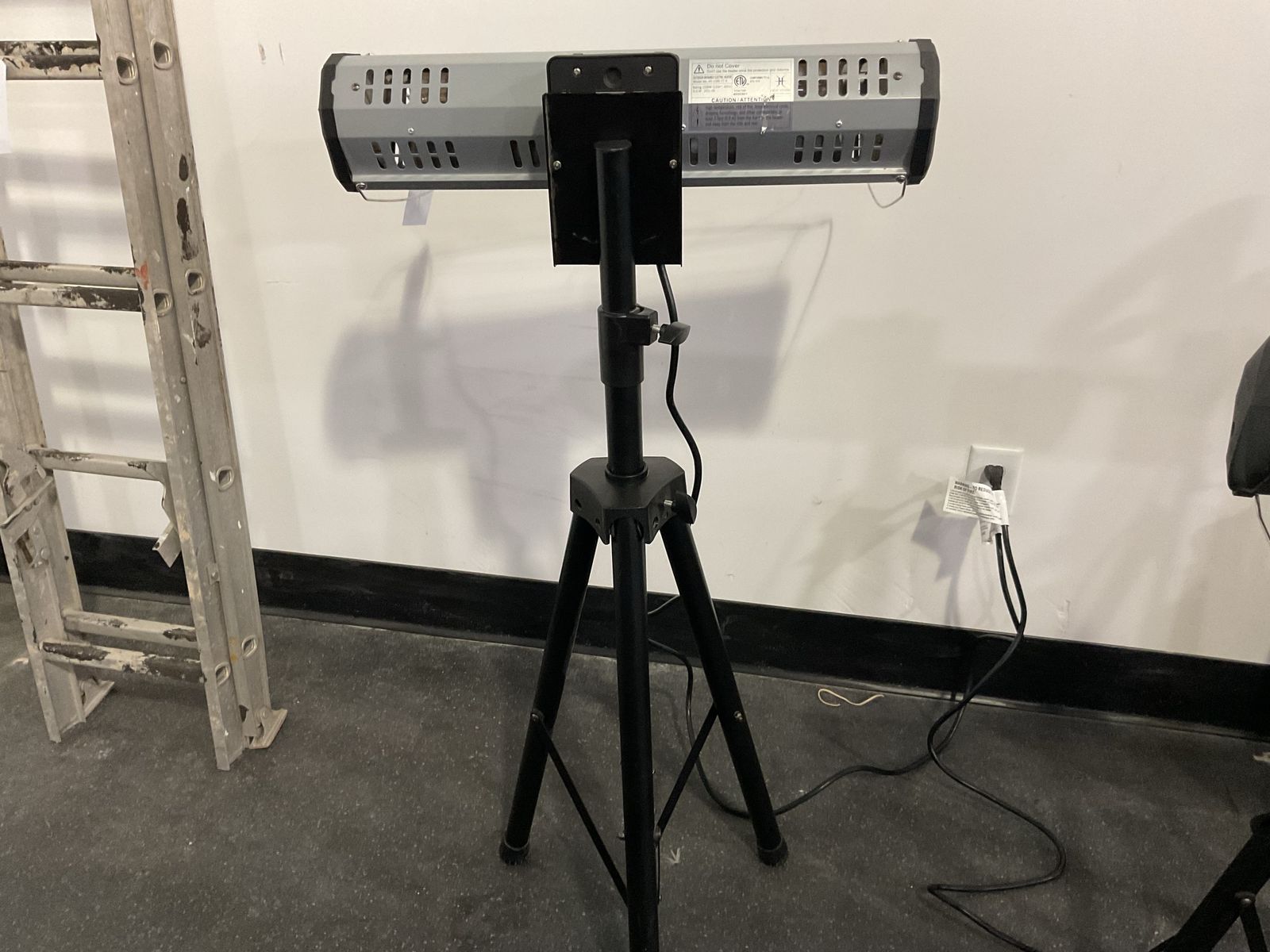 Main image 5