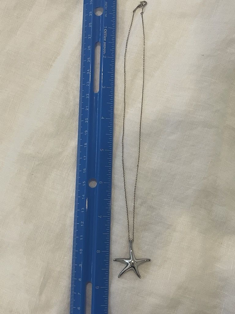 Tiffany & Co. Elsa Peretti Starfish Necklace - sterling silver