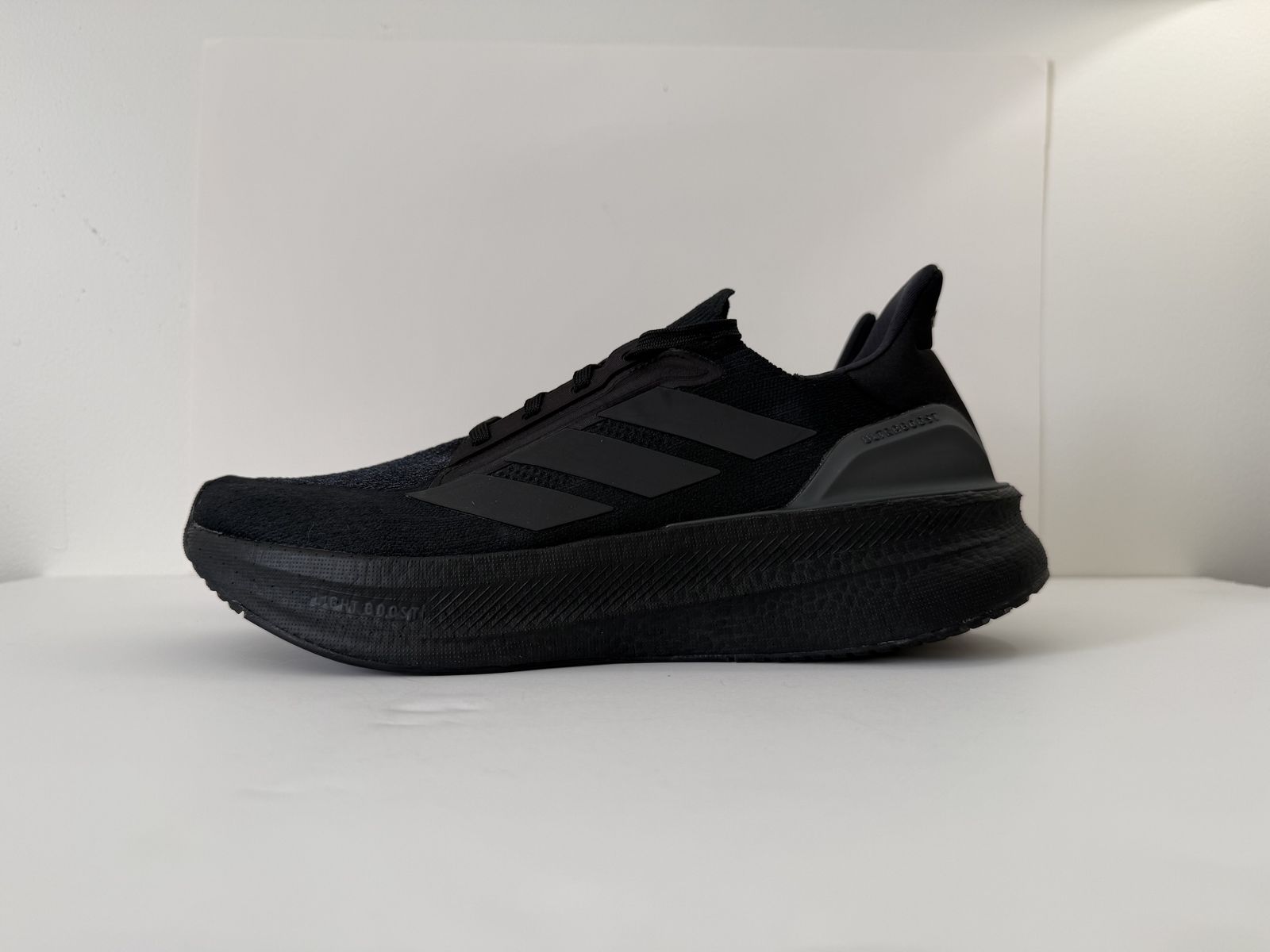 Adidas Ultraboost 5X - Men's 10.5