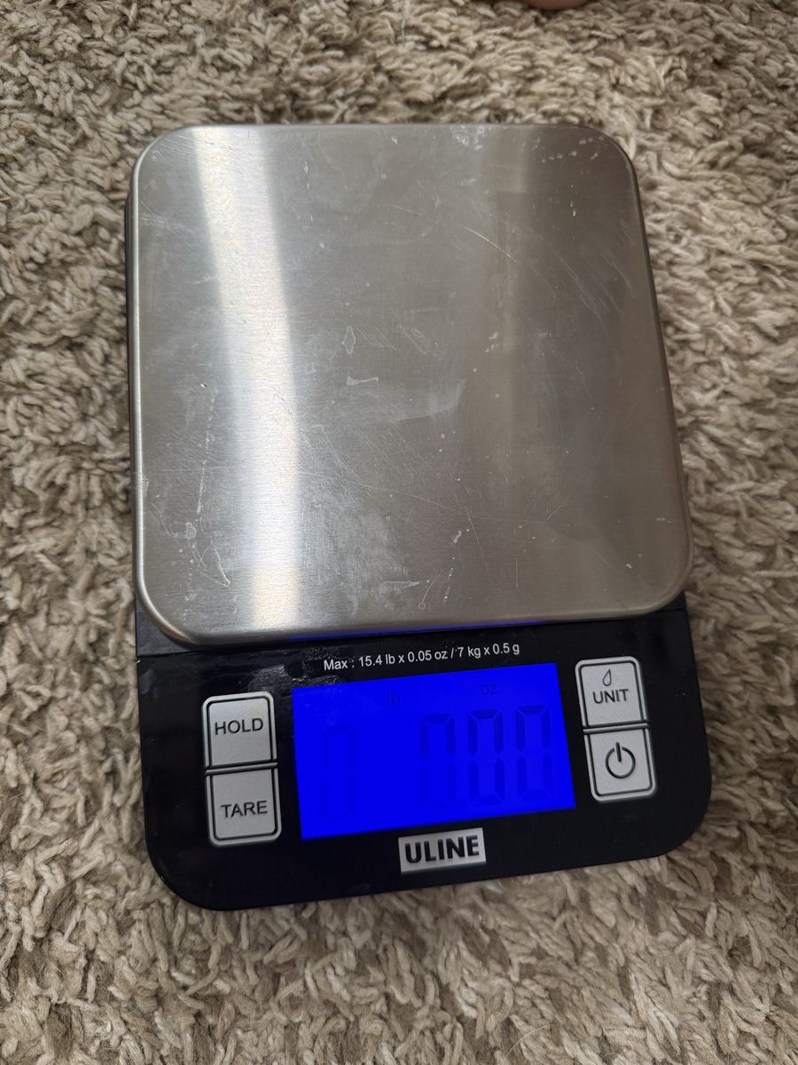 ULINE Digital Kitchen & Postal Scale - Stainless Steel Top (Max 15.4 lbs / 7 kg)