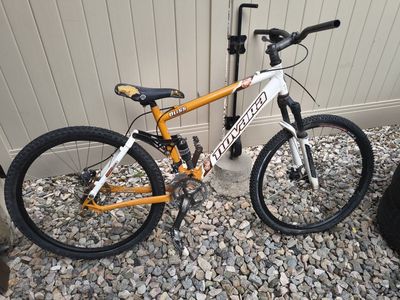 Novara Bliss Women's Full Suspension Mountain Bike - Used 14" Frame, Orange/White PROJECT