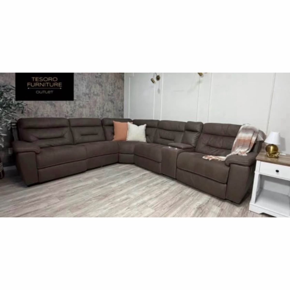 FLETCHER UPHOLSTERY RECLINER SECTIONAL WE OFFER DELIVERY