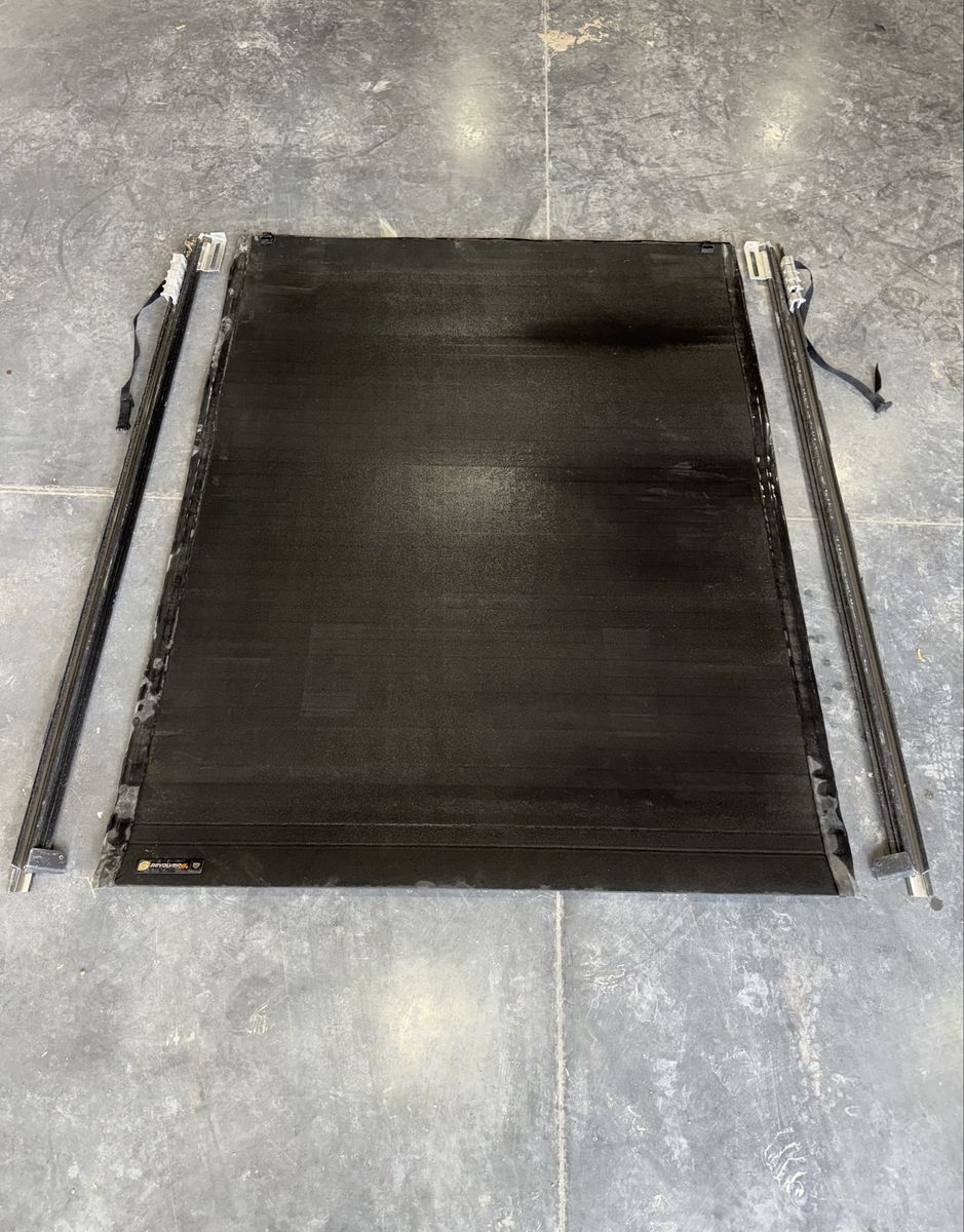 Truck roll up bed cover