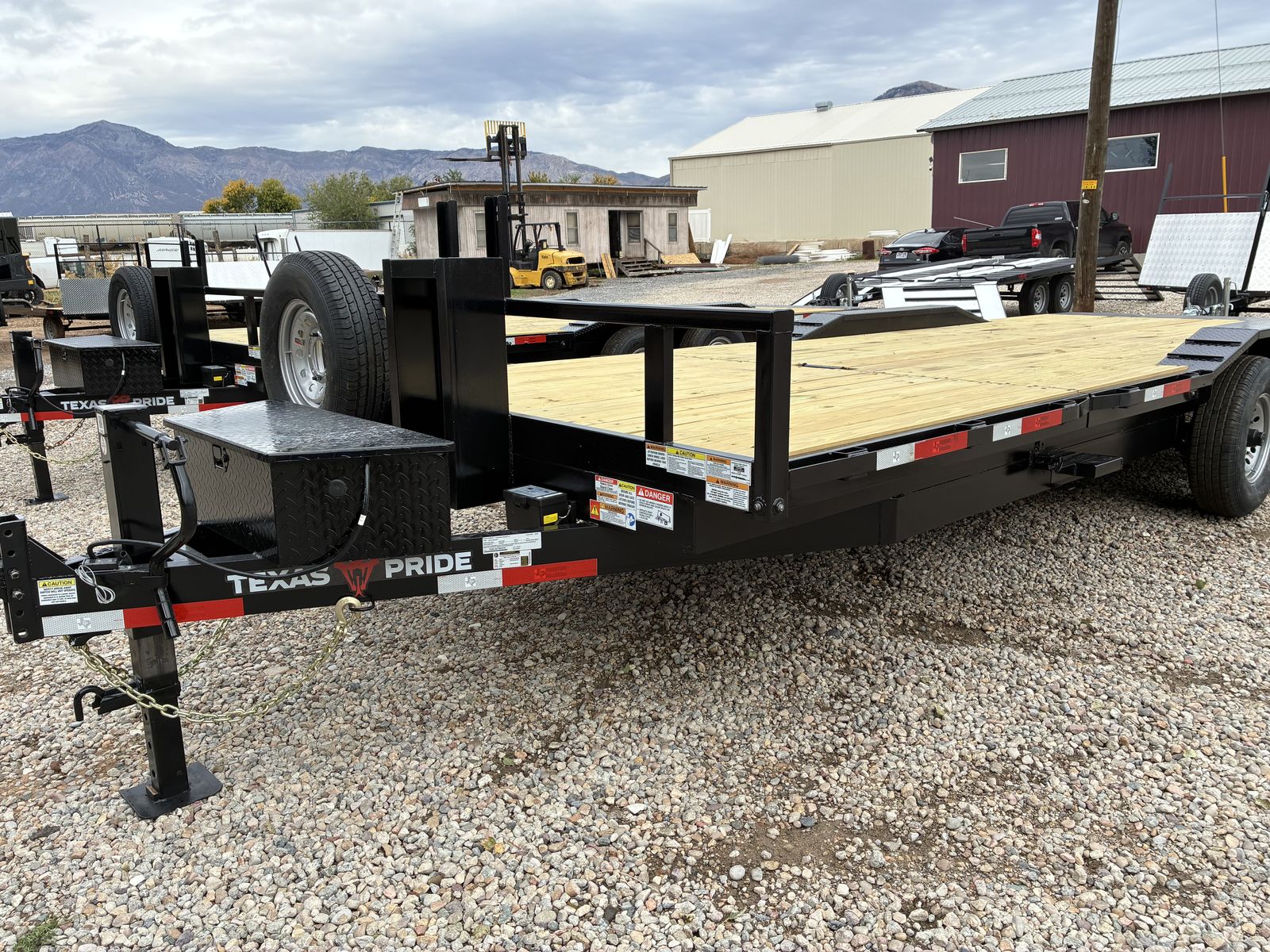 23’ BP HEAVY EQUIPMENT TRAILERS 23' Tilt BP