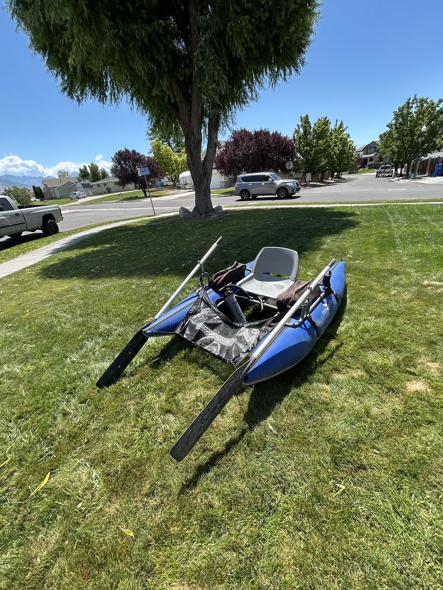 Fish Cat Pontoon Fishing Boat Package – Like New! Oars, Frame, Pump & Accessories