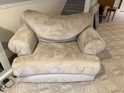 FREE Couch Bonanza! ️