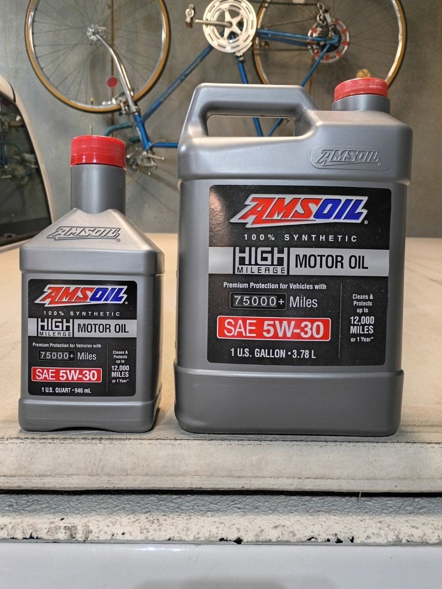 Motor Oil Amsoil 0-30 oil unopened