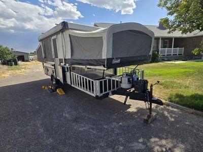 2009 Coleman E3 Pop Up Trailer - Perfect for Camping Adventures!