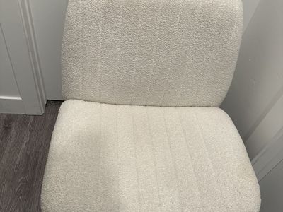 Desk chair