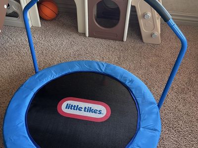 Little Tikes 3’ trampoline