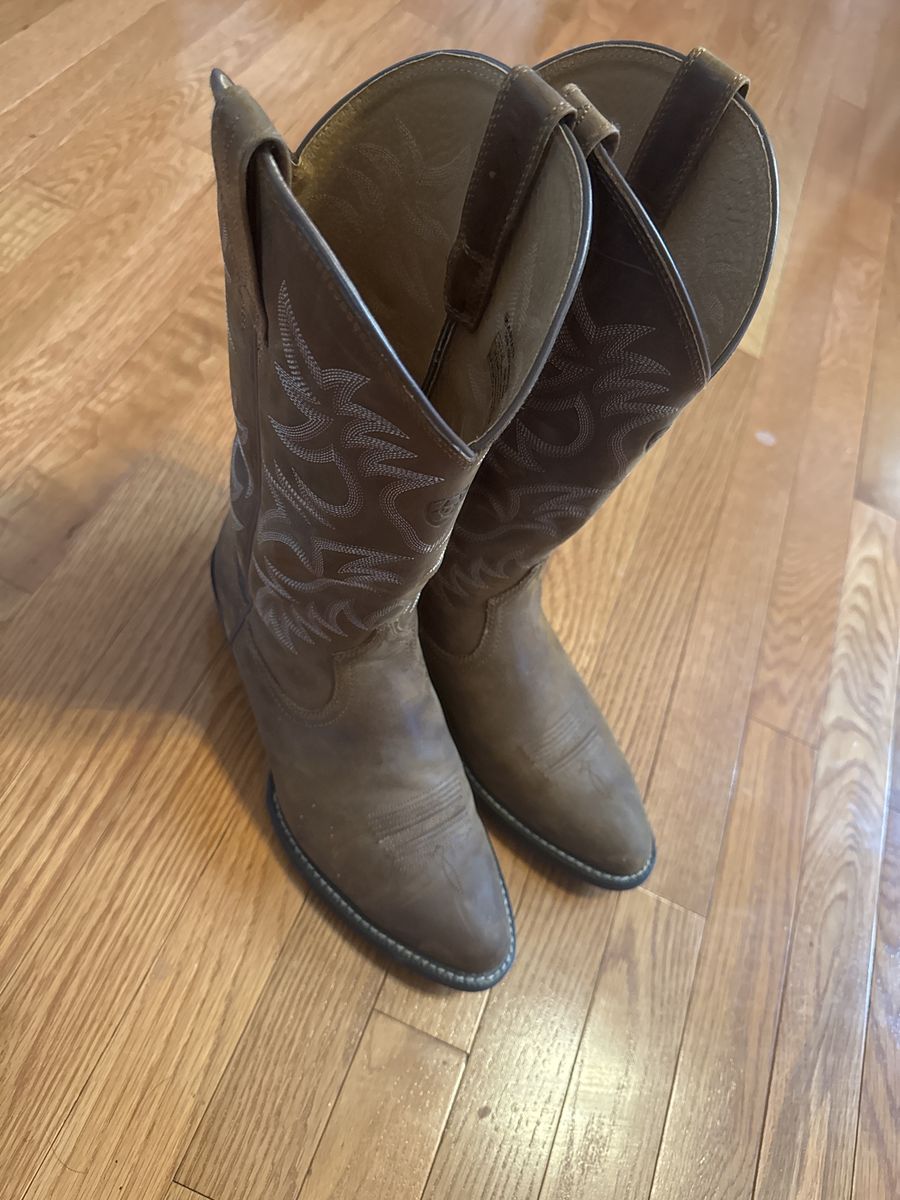 Boots, 9.5D mens. $90. Almost new