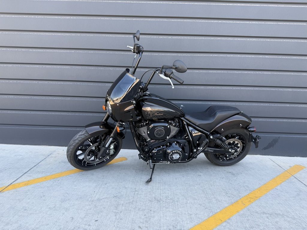 2024 Indian Motorcycle® Sport Chief Icon Smoky Quartz Metallic Pearl