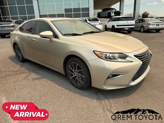 2017 Lexus ES Base