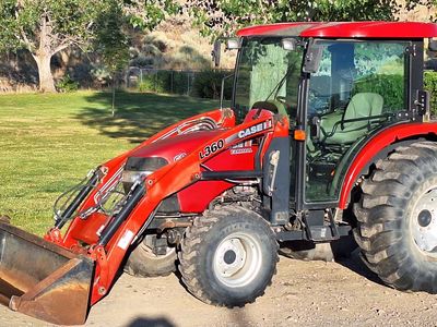 CASE DX60 FARMALL Tractor