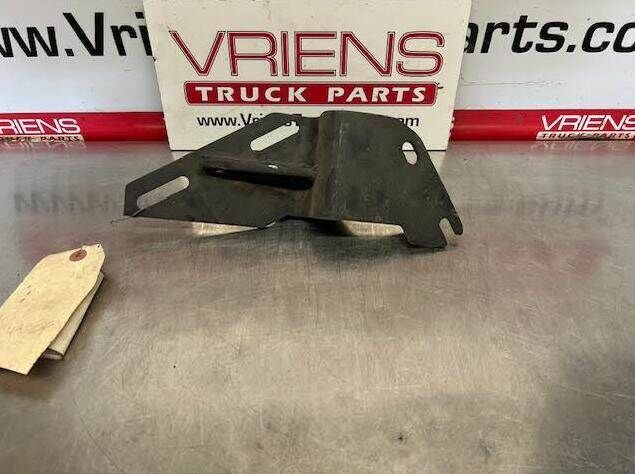 K046-1764 BRACE-COMPRESSOR FREON