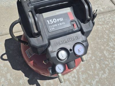PORTER-CABLE 150 PSI 6 Gallon Pancake Air Compressor - Maintenance-Free Pump