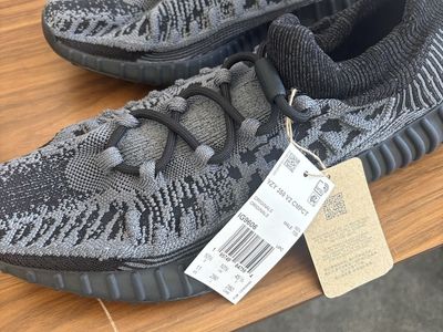 Yeezy 350 V2 CMPCT size 11