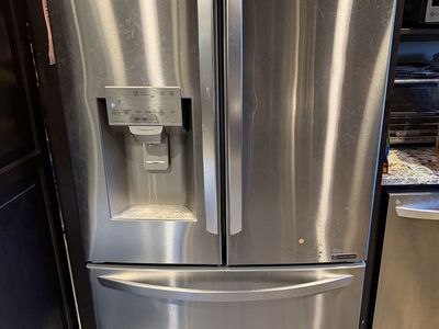 Free Broken (won’t cool). LG Refrigerator