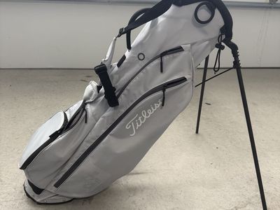 Titleist Players 4 Carbon Stand Bag - Lightweight Gray Golf Bag