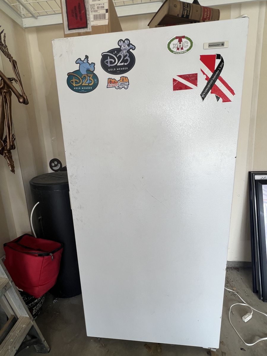 Frigidaire Kelvinator upright freezer 21 cubic feet