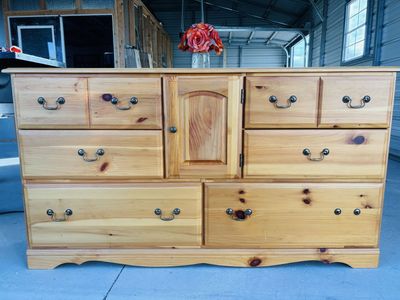 Wood dresser