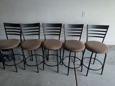 5 metal swivel barstools