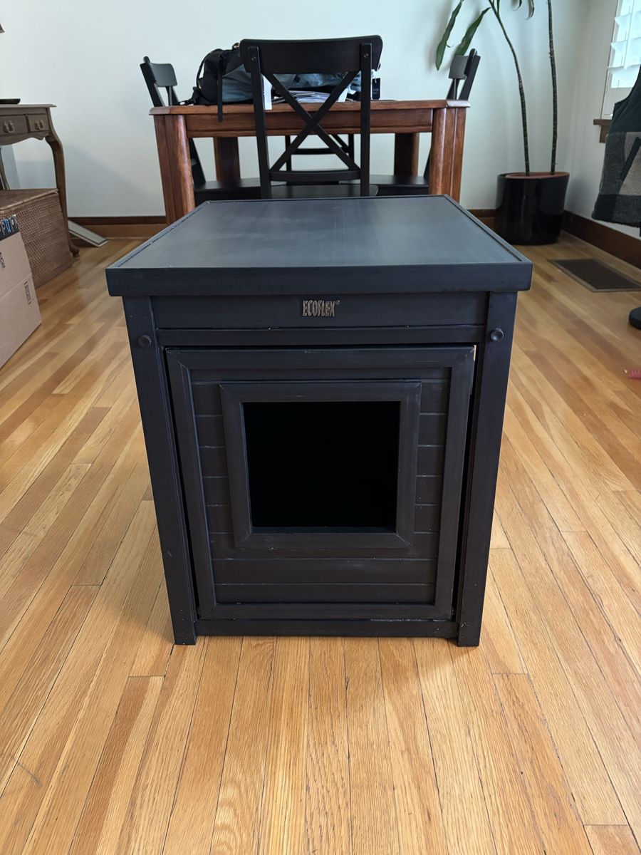 Cat Litter Box Enclosure End Table in Black