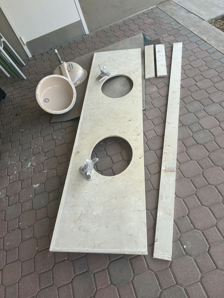 Free Countertop And Two Undersinks