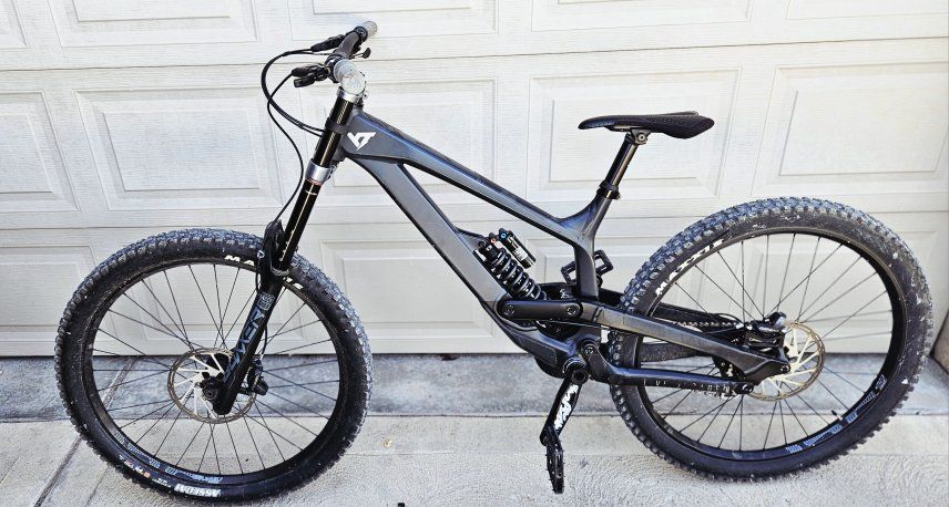 2020 Large YT TUES