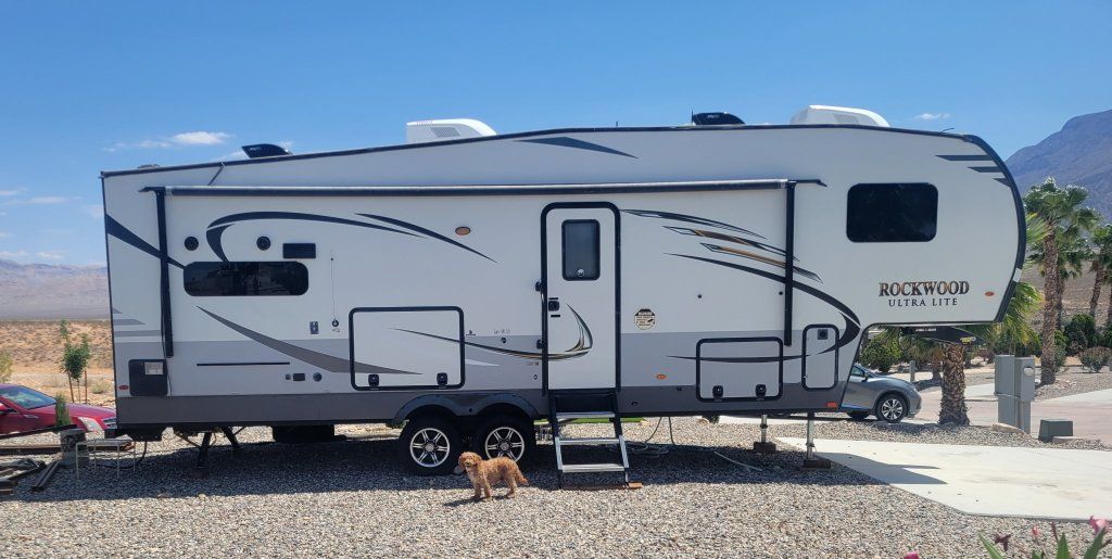2020 Rockwood Ultra lite