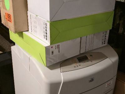 HP Color LaserJet 5500dn Package + Extra Toners, Modules, Fuser & Stand