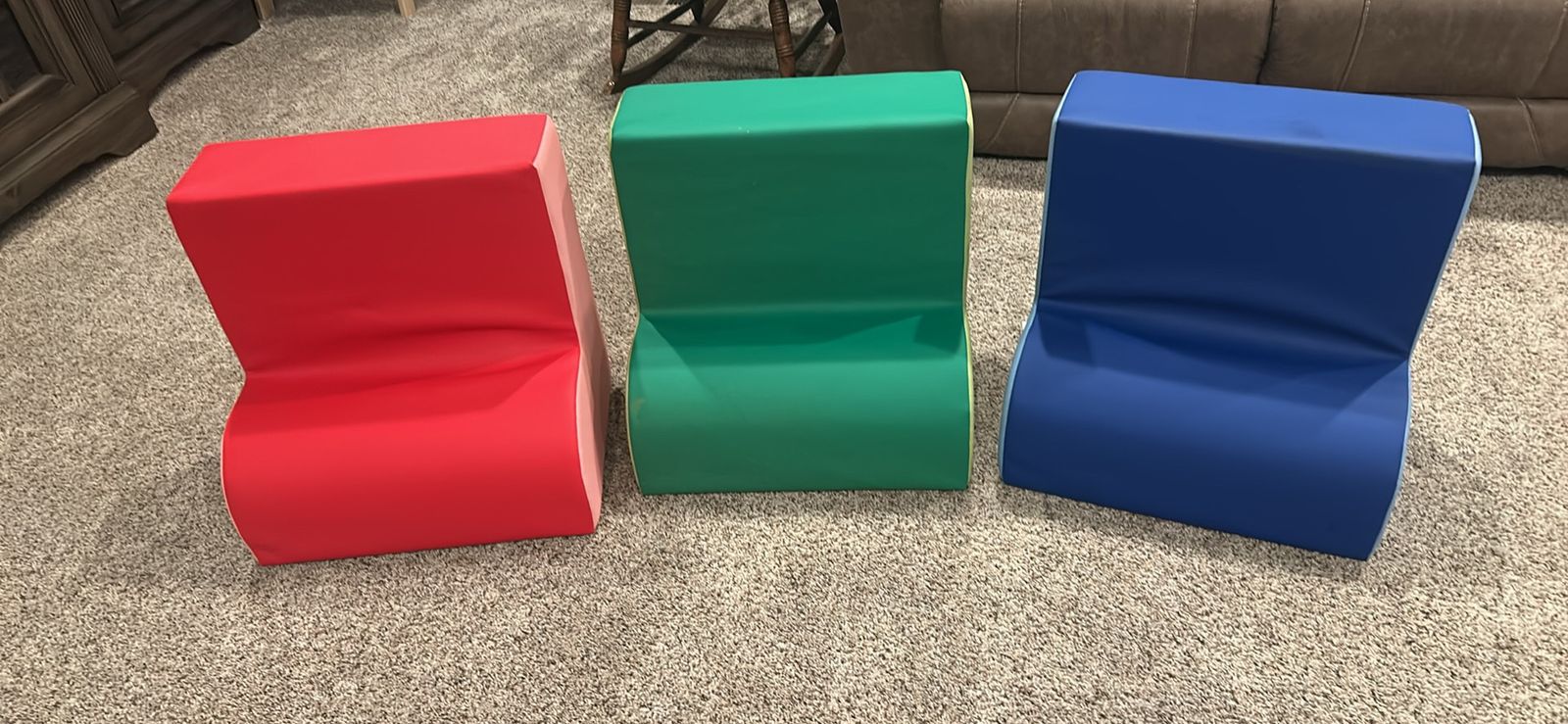 Set of 3 Soft Foam Toddler Modular Corner Seats in Red, Green, and Blue