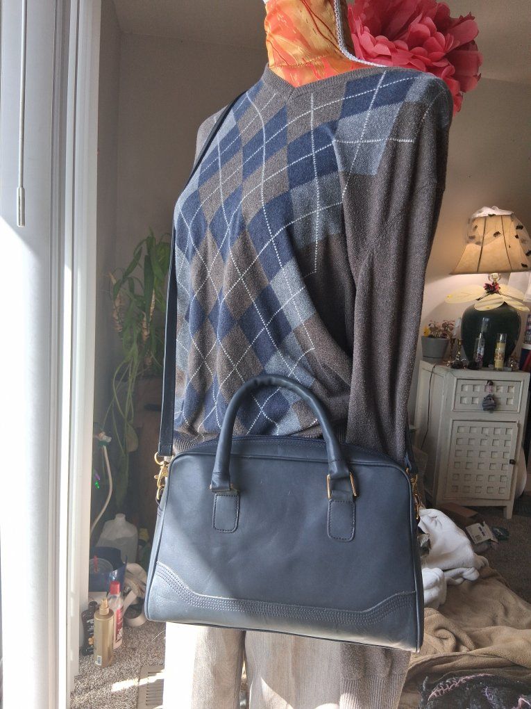 NWOT Vintage Fanson navy Leather Satchel Handbag with Dual Handles and Zipper Pocket