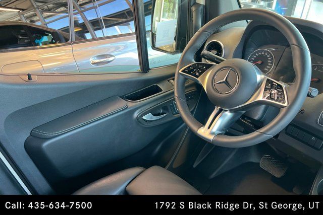 Main image 8