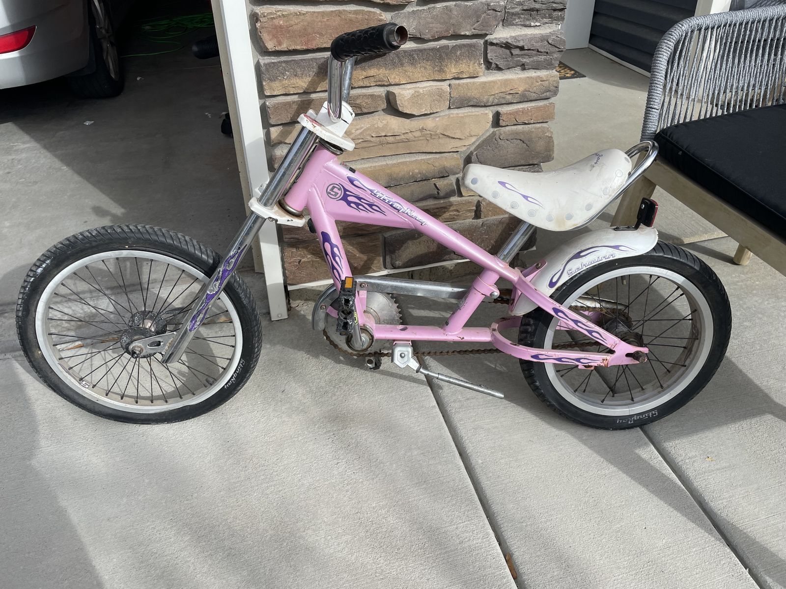 Kids vintage schwinn stingray chopper bike